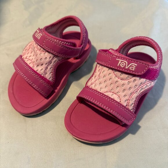 Teva Psyclone New In Box Kids Sandals Pink Toddler Size 6 NIB - Picture 1 of 7